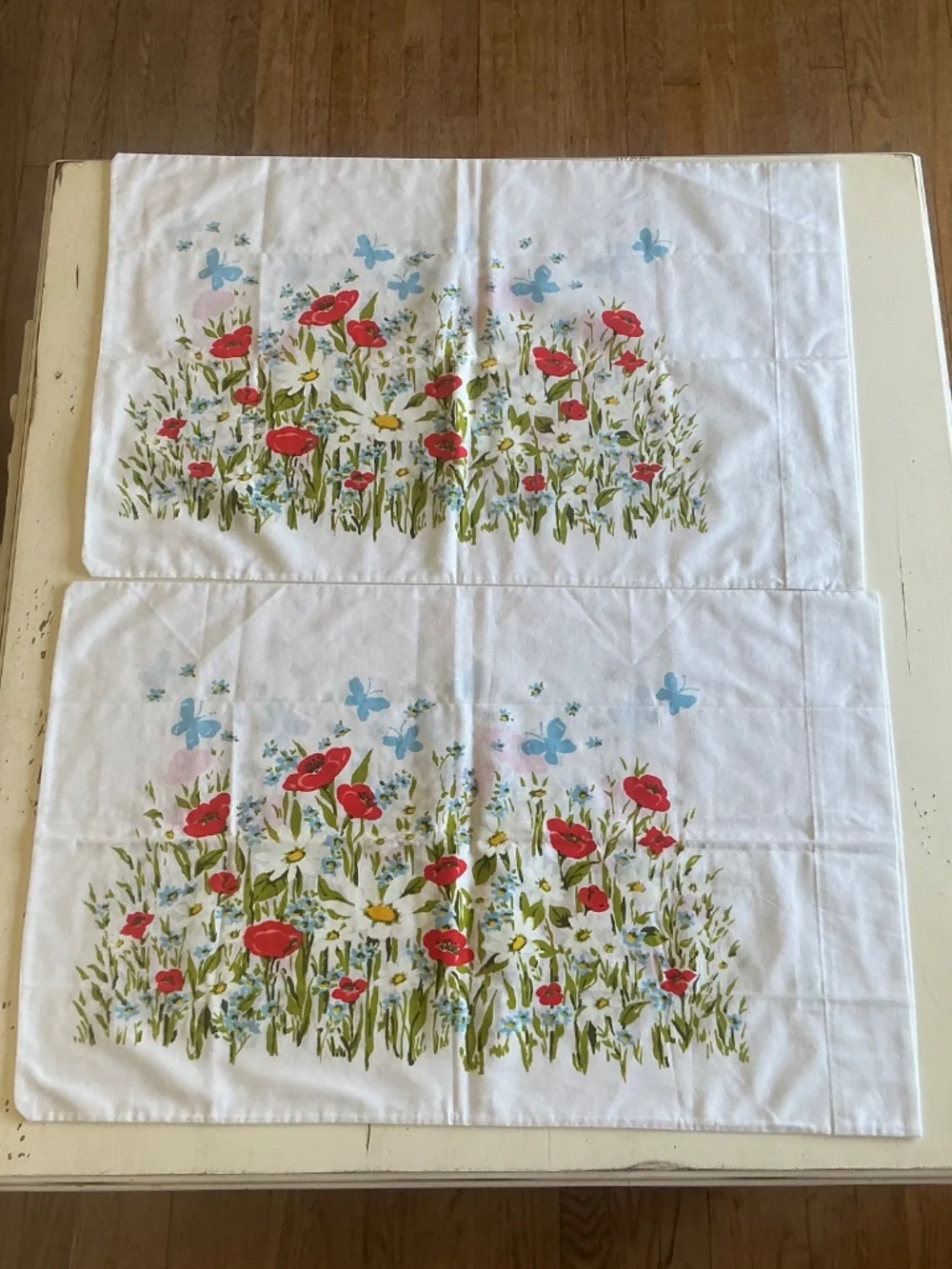 Vintage Morgan Jones Bonnie Bouquet red poppies fitted sheet & pillowcases